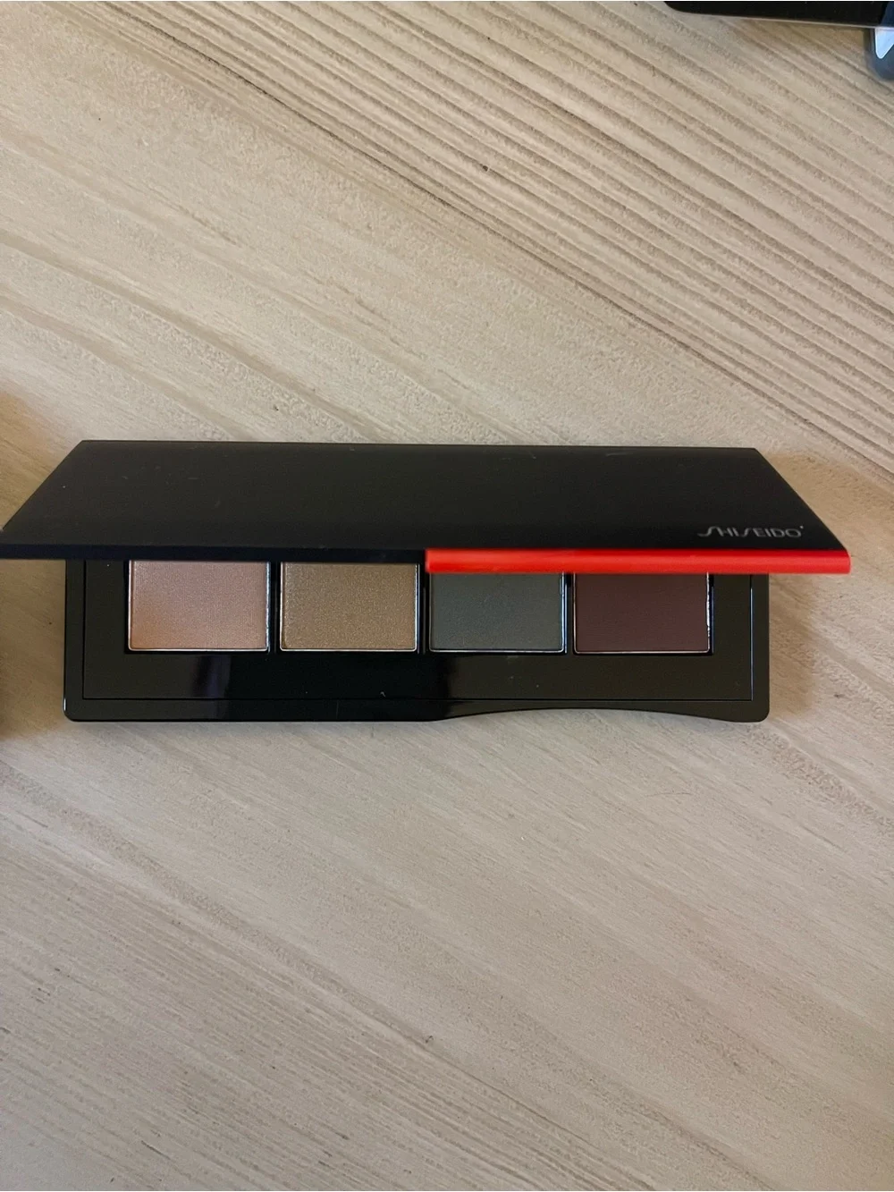 Shiseido Pink Blush , highlighter & Neutral Eyeshadow Palette Set All for $55
